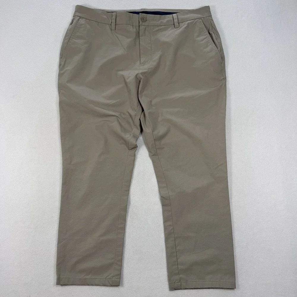 Vineyard Vines Men's On-The-Go Performance Pants OTG Beige Size 36x30